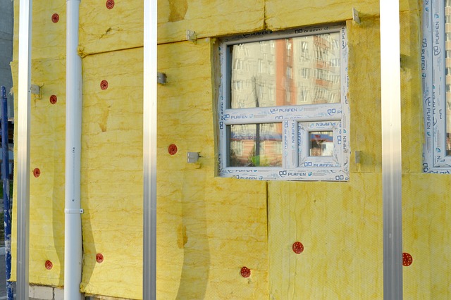 Přehled nejlepších materiálů pro tepelnou⁤ izolaci zimní ⁤obuvi