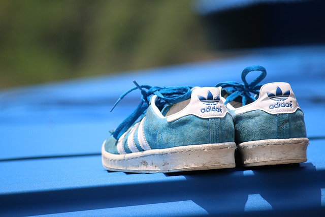 - Které​ modely běžeckých bot⁣ Adidas doporučujeme pro začátečníky,​ pokročilé a profesionály